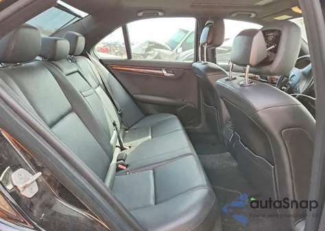 2011 Merz C z USA, uszkodzony, nr VIN WDDGF5EB3BA515906